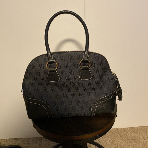 Dooney & Bourke Black Handbag - Picture 3 of 7